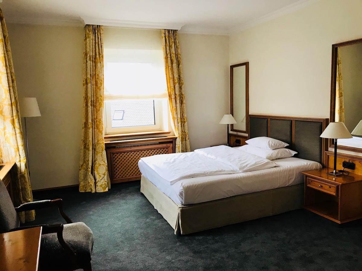 Kleines Hotel Forchheim  Bagian luar foto