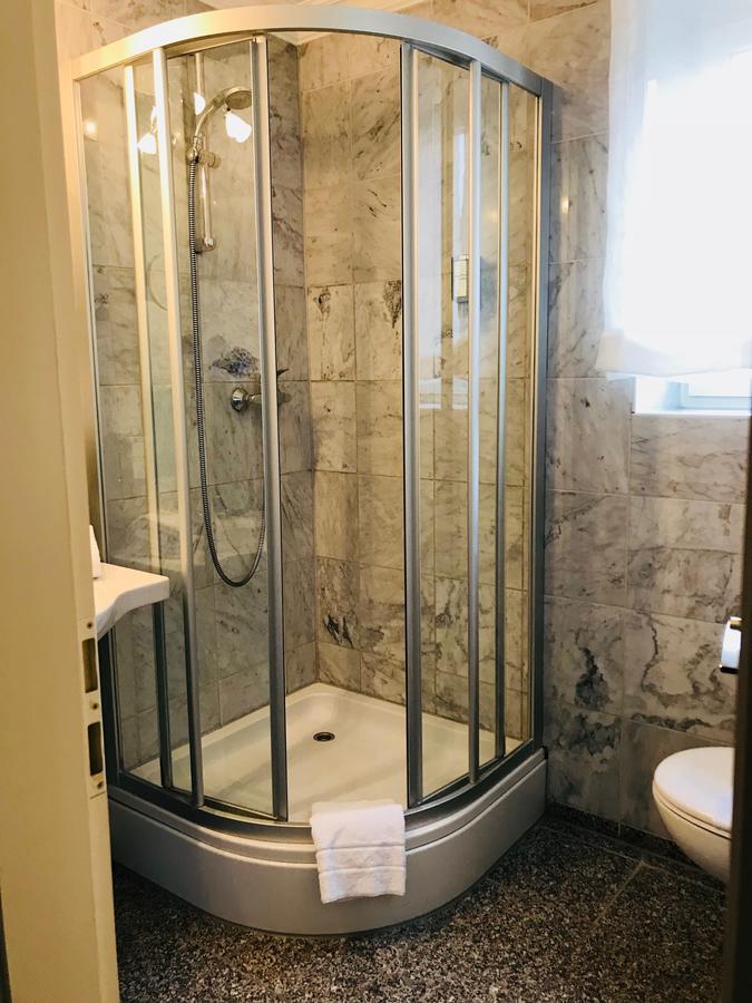 Kleines Hotel Forchheim  Bagian luar foto